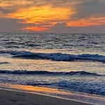 Cartagena Morros playa edificio frente al mar 1